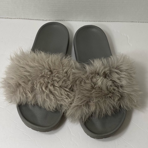 UGG Pre-Owned Women’s Royale Slide Sandals Faux Fur Size 10 “as is” - Picture 2 of 8